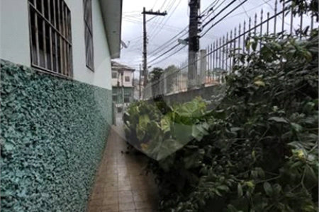 Sobrado à venda com 4 quartos em Saúde, São Paulo, SP