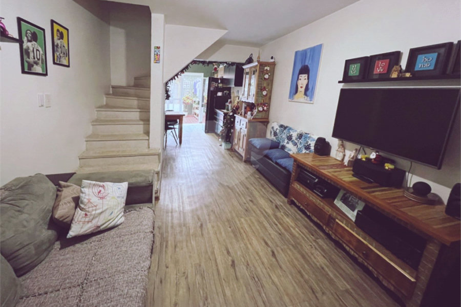 Sobrado à venda com 2 quartos em Tremembé, São Paulo, SP