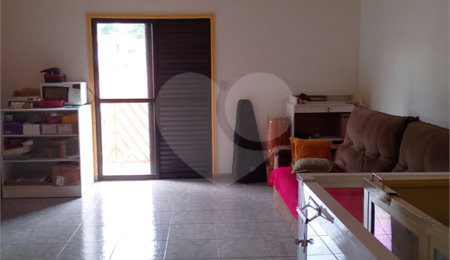 Casa à venda com 3 quartos, sendo 1 suíte,  em Mogi Moderno, Mogi das Cruzes, SP