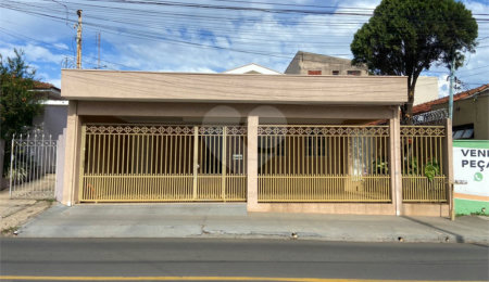 Casa à venda com 5 quartos, sendo 1 suíte,  em Vila Marcelino, São Carlos, SP