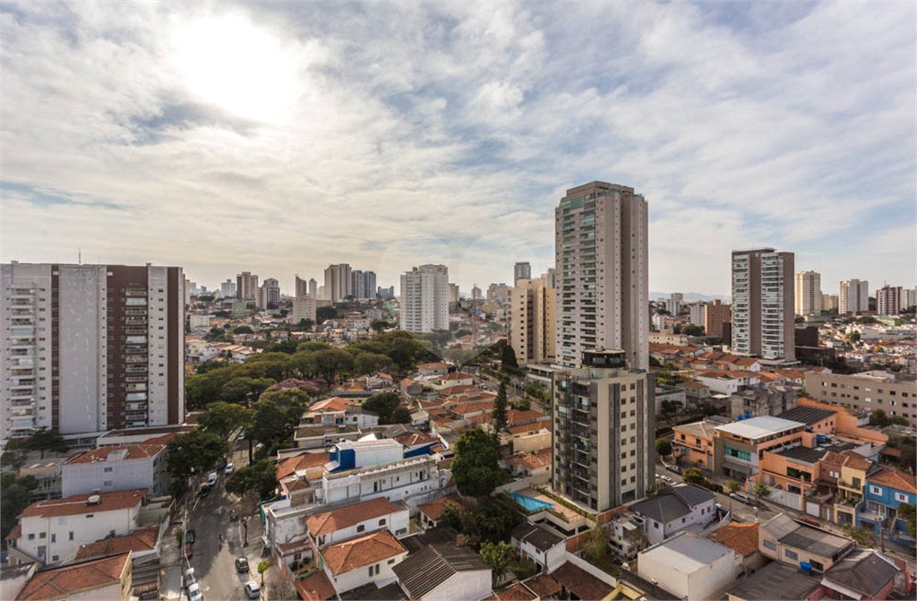 Apartamento à venda na Vila Mariana de 100m² com 3 dormitórios, 2 suítes, 2 vagas e lazer