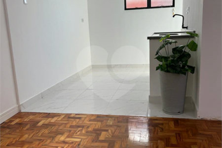 Apartamento à venda - Saúde.