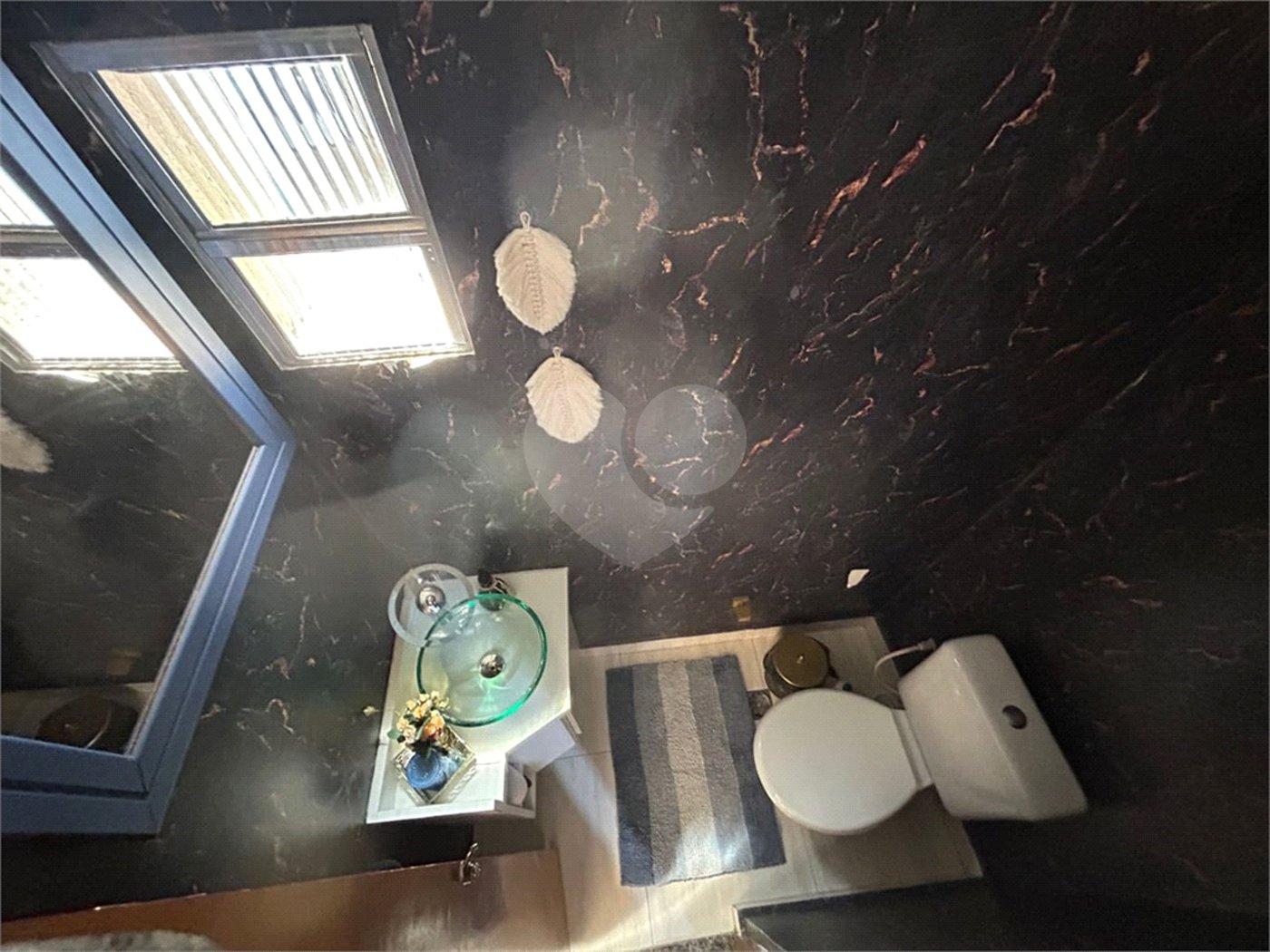 Sobrado à venda com 6 quartos, sendo 1 suíte,  em Vila do Encontro, São Paulo, SP