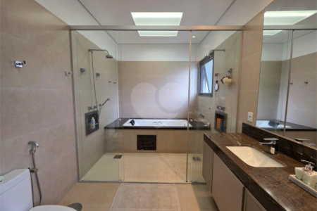 Casa à venda com 4 suítes no condomínio Residencial Jardim Primavera, Louveira - SP