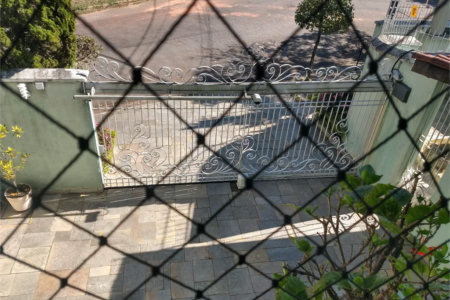 Sobrado à venda com 4 quartos, sendo 1 suíte,  em Parque dos Príncipes, São Paulo, SP