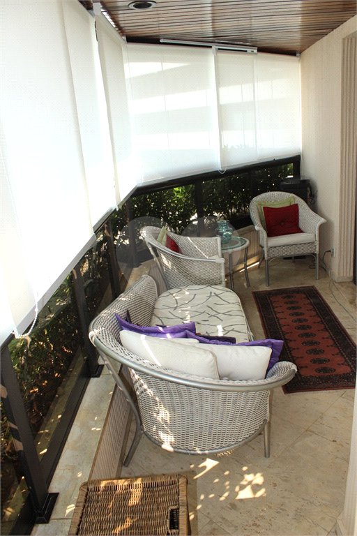 Apartamento à venda com 4 quartos, sendo 3 suítes,  em Vila Suzana, São Paulo, SP