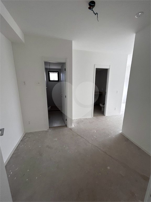 Apartamento à venda com 2 suítes em Campo Belo, São Paulo, SP