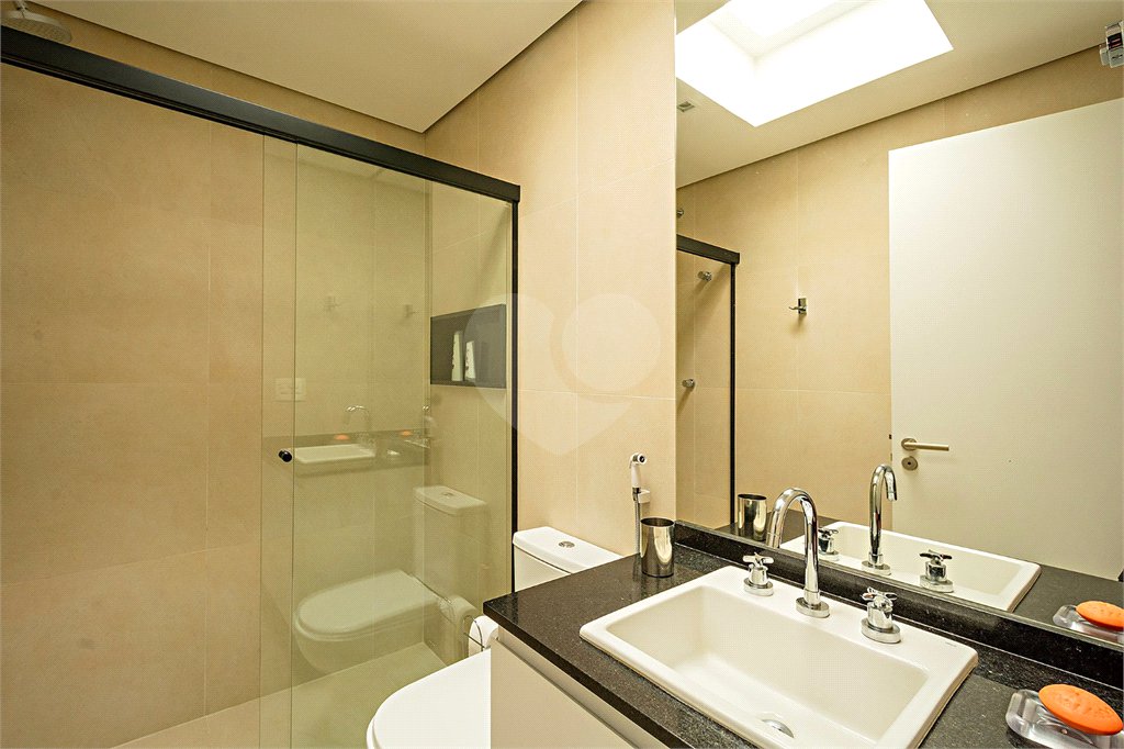 Casa à venda com 3 suítes no condomínio Reserva 8, São Paulo - SP