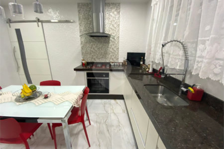 Sobrado à venda com 3 quartos em Vila Mendes, São Paulo, SP