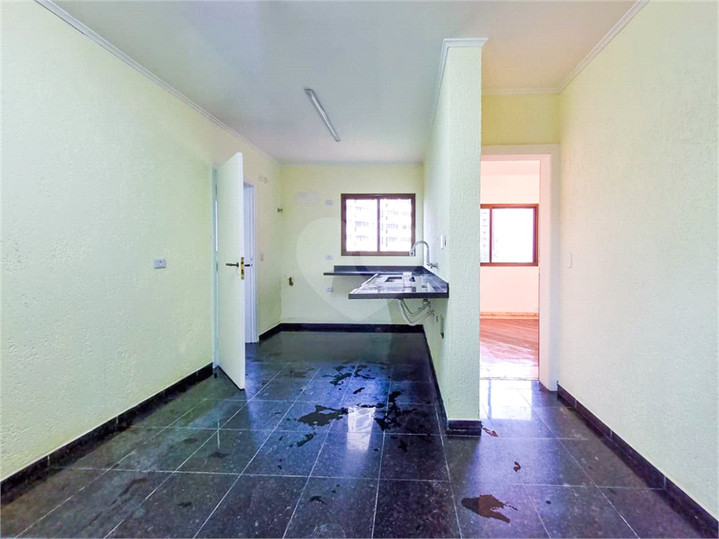 Apartamento à venda com 4 suítes em Vila Suzana, São Paulo, SP