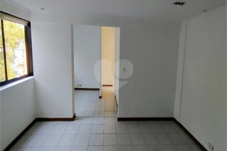 Apartamento à venda com 2 quartos, sendo 1 suíte,  em Jardim Parque Morumbi, São Paulo, SP
