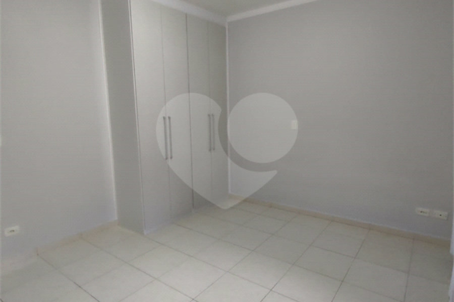 Sobrado à venda com 3 suítes em Vila Mazzei, São Paulo, SP