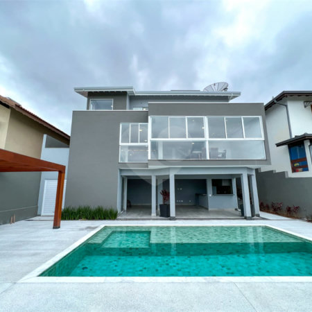 Casa à venda com 4 suítes no condomínio Alpes de Vinhedo, Vinhedo - SP