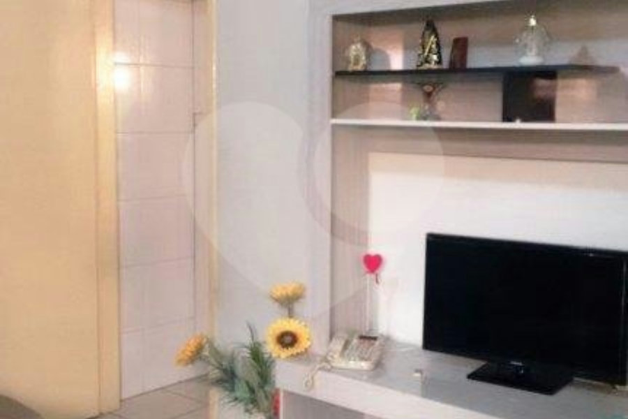 Casa à venda com 2 quartos, sendo 1 suíte, em Vila Constança, São Paulo, SP