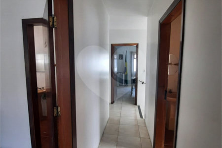 Sobrado à venda ou para alugar com 8 quartos, sendo 2 suítes, em Santo Amaro, São Paulo, SP