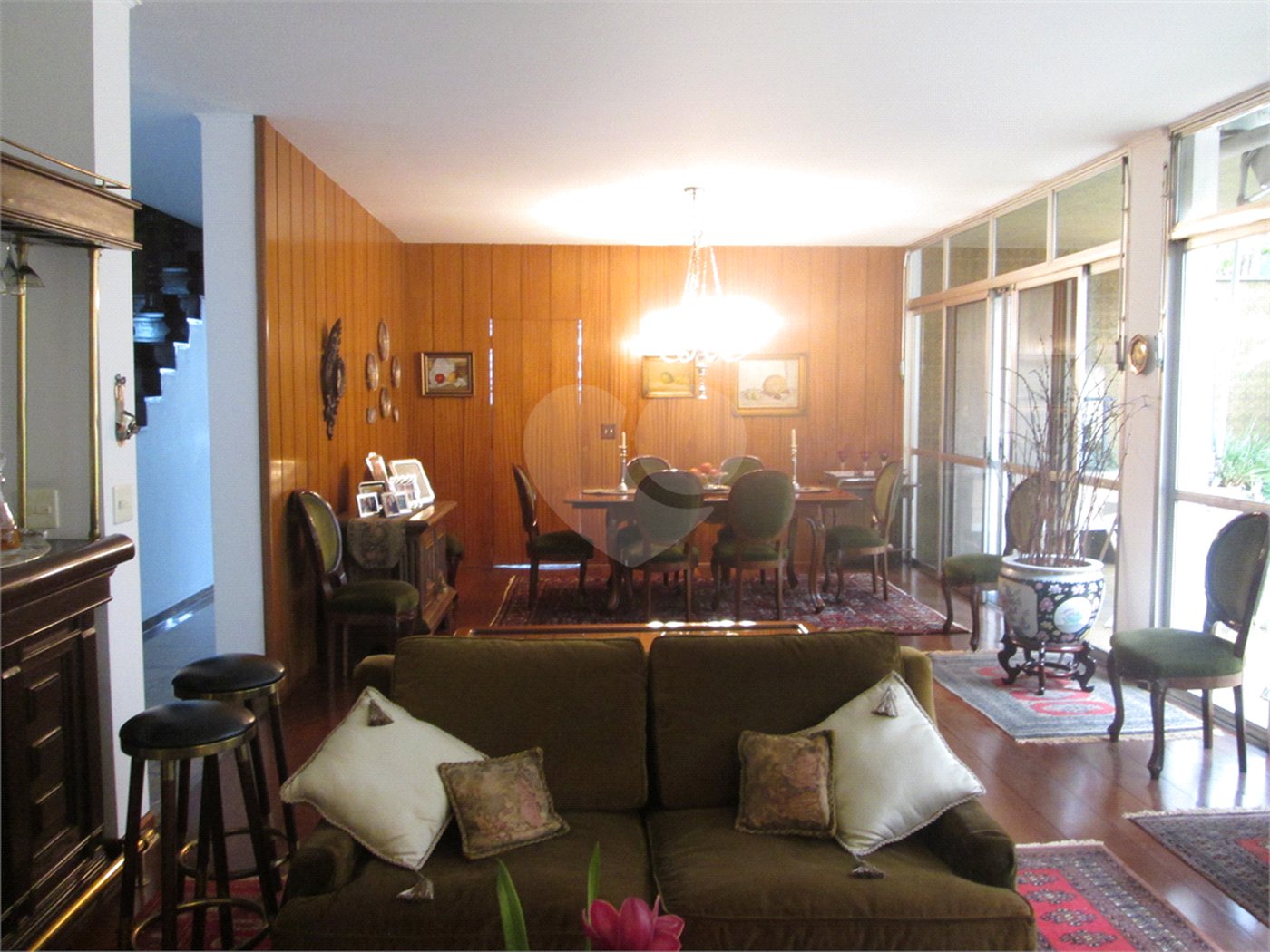 Casa à venda com 4 quartos, sendo 2 suítes, em Jardim Guedala, São Paulo, SP