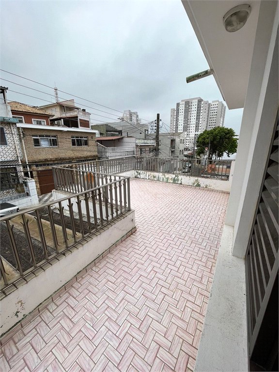 Sobrado à venda com 3 quartos em Vila Nivi, São Paulo, SP