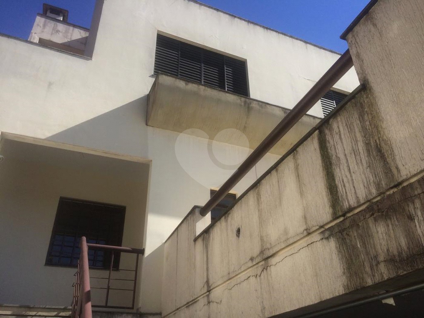 Sobrado à venda com 4 quartos, sendo 3 suítes, em Tremembé, São Paulo, SP