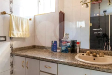 Sobrado à venda com 5 quartos, sendo 4 suítes, em Vila Galvão, Guarulhos, SP