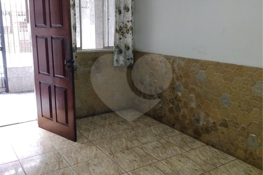 Sobrado à venda com 2 quartos em Tremembé, São Paulo, SP