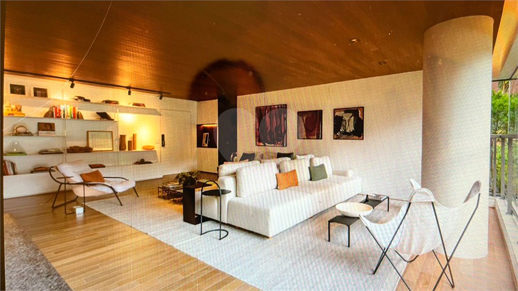 Apartamento à venda com 4 quartos, sendo 3 suítes,  em Brooklin Paulista, São Paulo, SP
