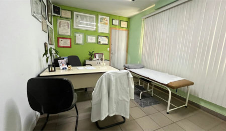 Casa à venda com 8 quartos, sendo 1 suíte,  em Vila Mariana, São Paulo, SP