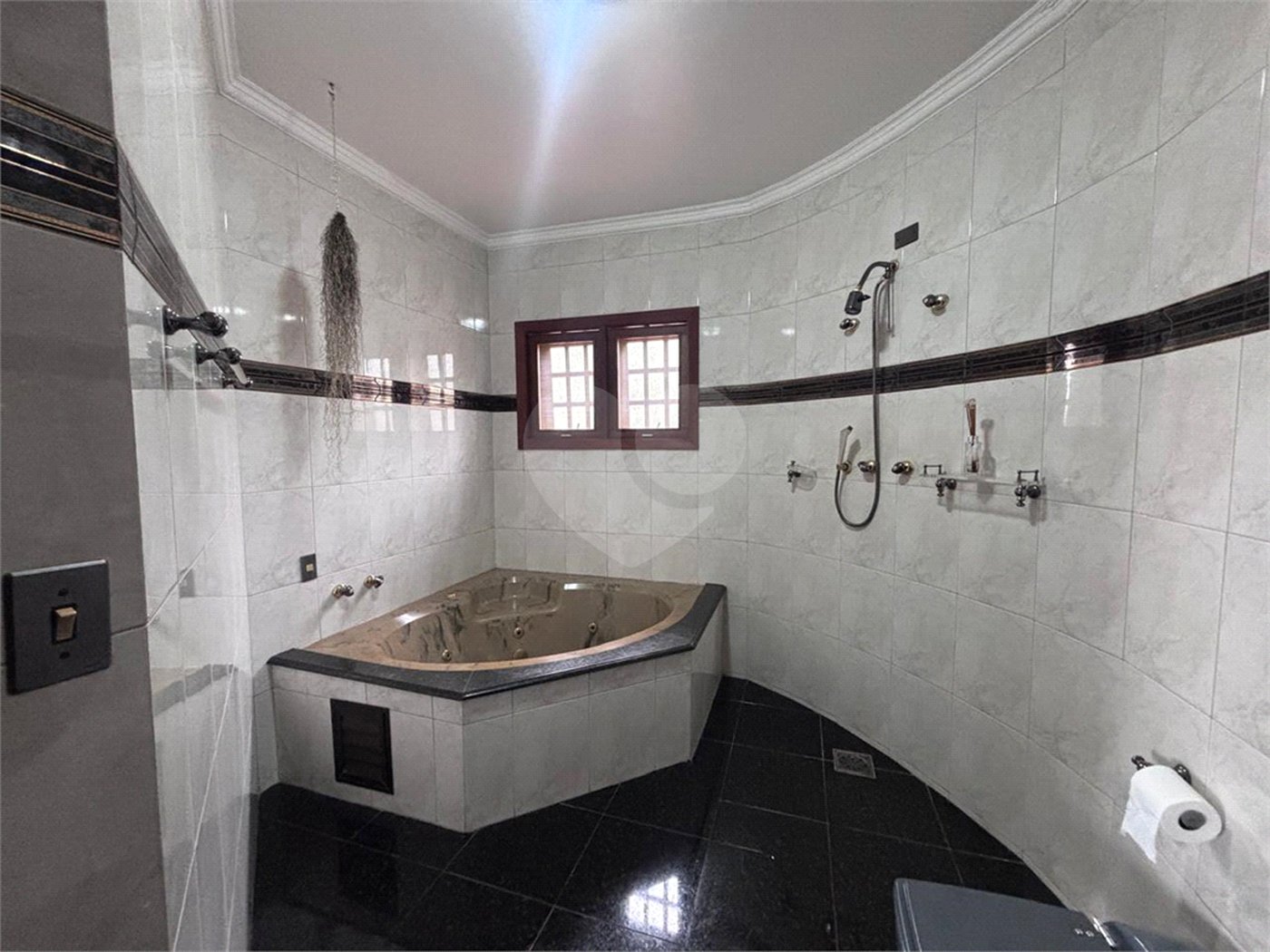 Casa à venda com 4 quartos, sendo 2 suítes,  no condomínio Granja Olga Ii, Sorocaba - SP