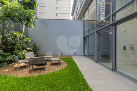 Apartamento à venda com 3 quartos, sendo 2 suítes, em Cerqueira César, São Paulo, SP
