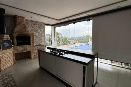 Casa em condomínio à venda ou para alugar com 5 quartos, sendo 3 suítes, no Centro, Piedade, SP