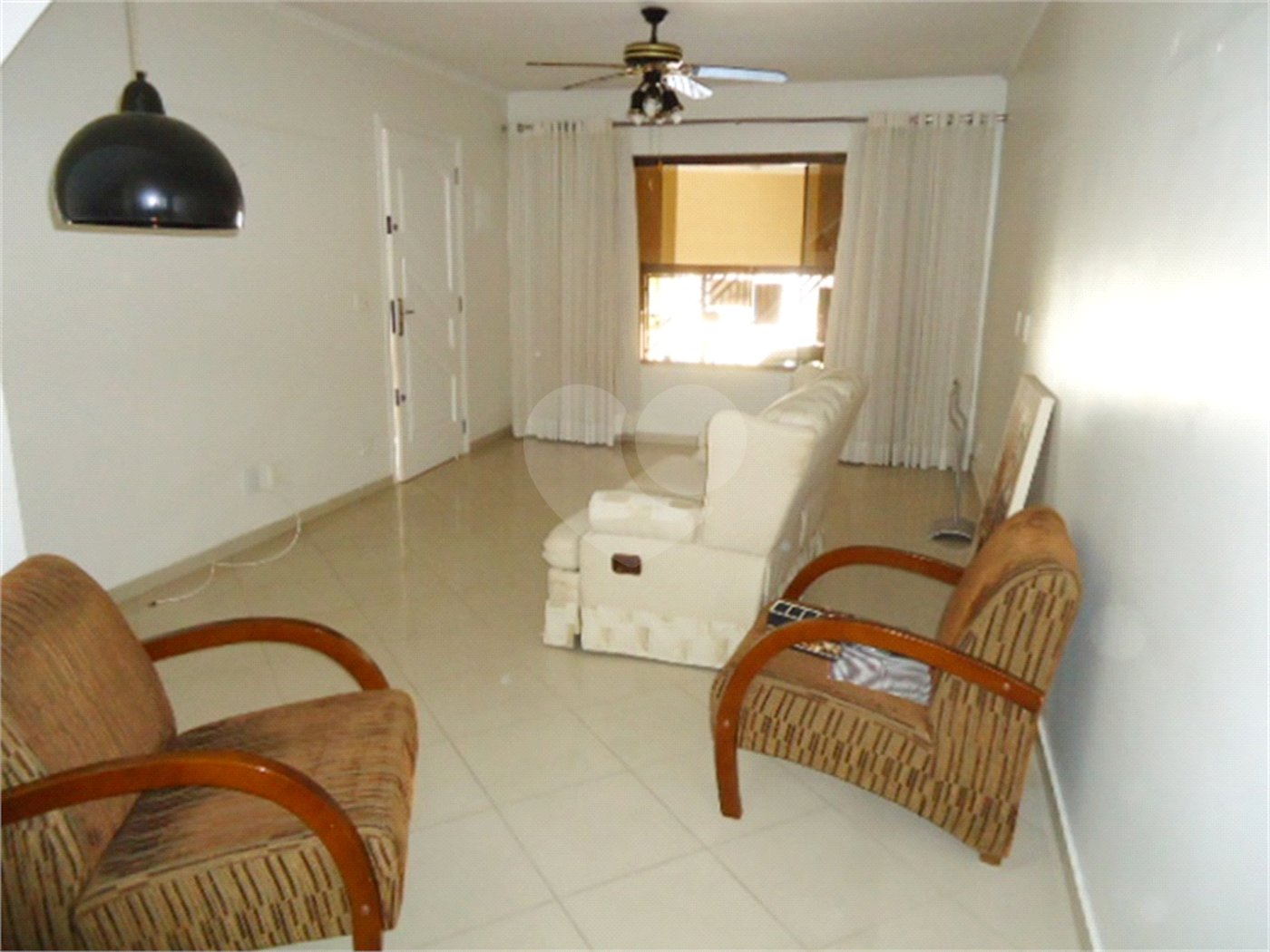 Sobrado à venda com 3 quartos, sendo 1 suíte, em Jardim Peri, São Paulo, SP