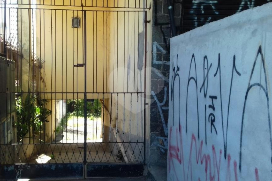 Prédio à venda com 2 quartos em Santana, São Paulo, SP