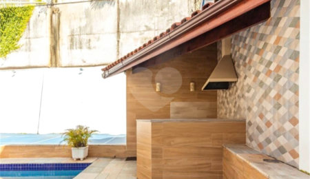 Casa à venda com 4 quartos, sendo 2 suítes,  em Vila Morumbi, São Paulo, SP