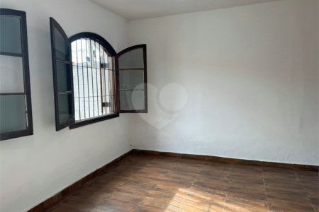 Casa Térrea para alugar com 3 quartos em Ferreira, São Paulo, SP