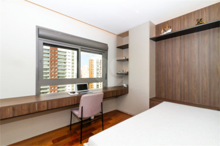 Apartamento à venda com 3 quartos, sendo 1 suíte, em Vila Mariana, São Paulo, SP