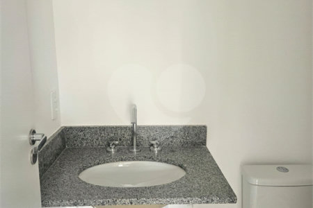 Apartamento à venda com 2 quartos, sendo 1 suíte,  em Cidade Monções, São Paulo, SP