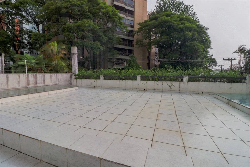 Casa à venda com 4 quartos, sendo 3 suítes,  em Vila Sônia, São Paulo, SP