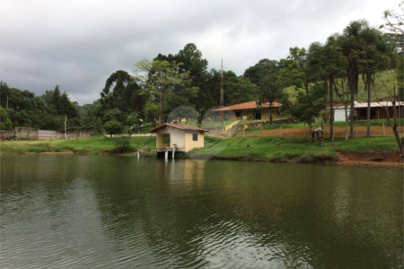 Chácara à venda ou para alugar com 5 suítes,  no Centro (são João Novo), São Roque, SP