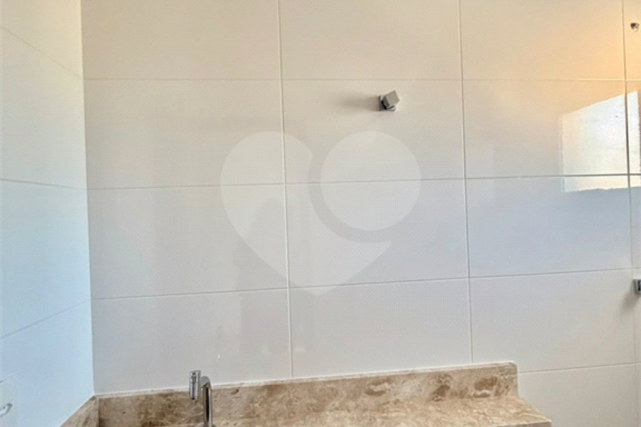 Sobrado à venda com 3 quartos, sendo 1 suíte, em Vila Mazzei, São Paulo, SP
