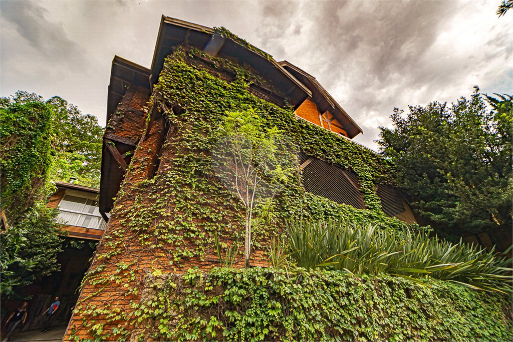 Casa à venda com 5 suítes em Jardim Morumbi, São Paulo, SP