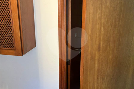 Apartamento à venda com 4 suítes em Vila Uberabinha, São Paulo, SP