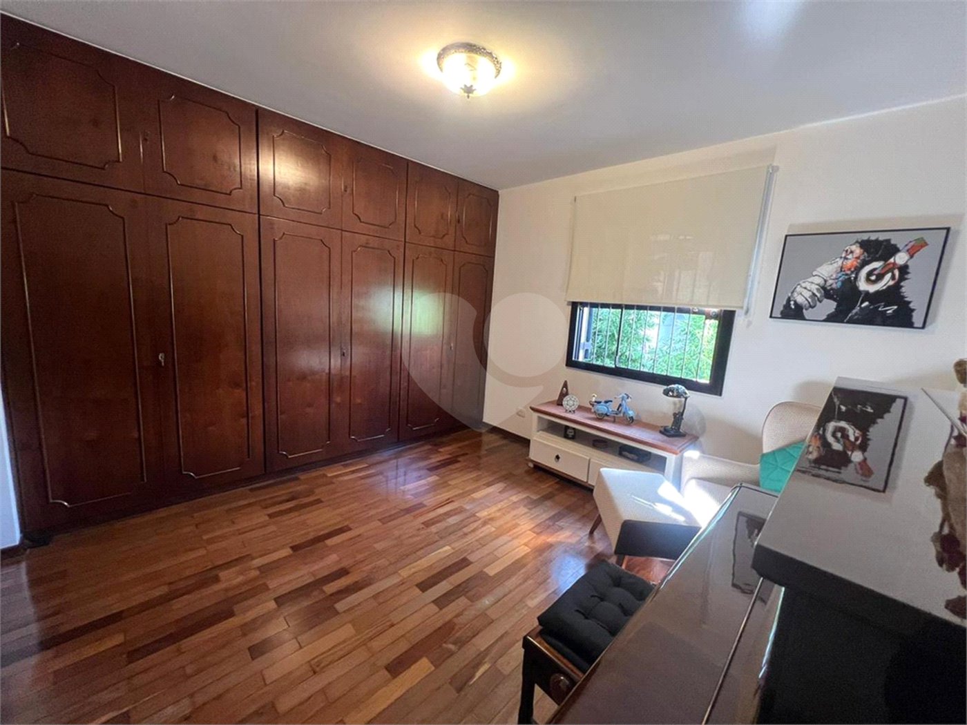 Casa à venda com 5 quartos, sendo 4 suítes, em Parque Maria Helena, São Paulo, SP