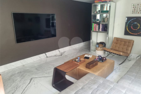 Apartamento à venda com 2 suítes em Cerqueira César, São Paulo, SP