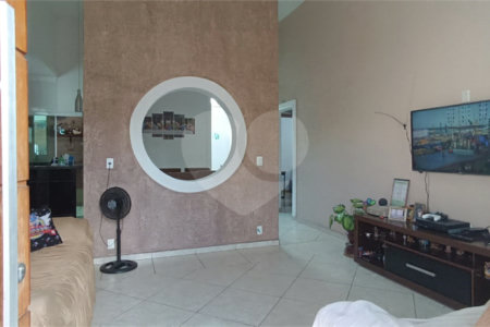 Casa à venda com 2 quartos, sendo 1 suíte, em Vila Domingues, Votorantim, SP