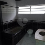 Casa Térrea à venda ou para alugar com 3 quartos, sendo 1 suíte, em Caxingui, São Paulo, SP