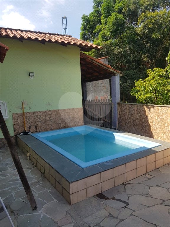 Casa de Vila à venda com 4 quartos, sendo 1 suíte, em Rio do Ouro, São Gonçalo, RJ