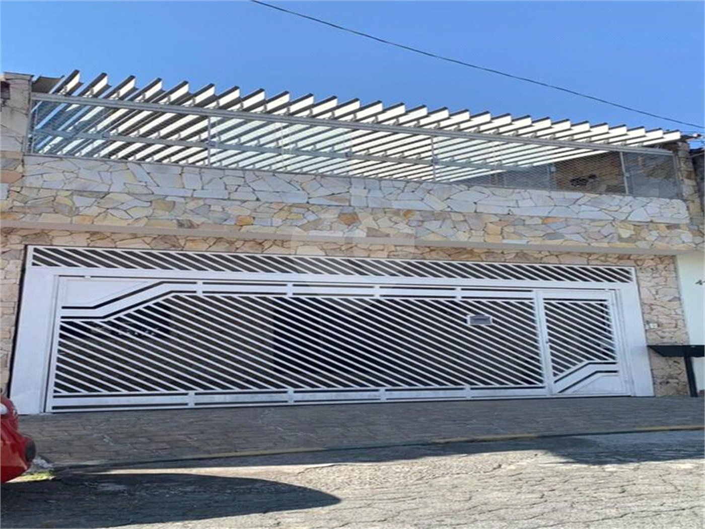 Sobrado à venda com 3 quartos, sendo 1 suíte, em Vila Nova Cachoeirinha, São Paulo, SP
