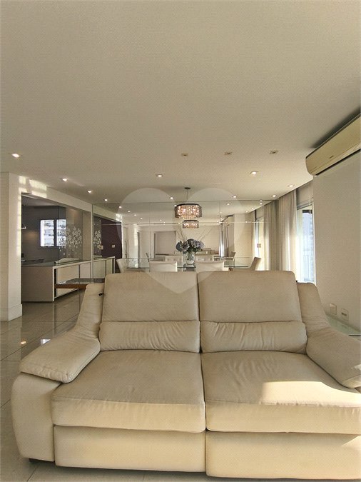 Apartamento à venda com 4 quartos, sendo 3 suítes, em Santana, São Paulo, SP
