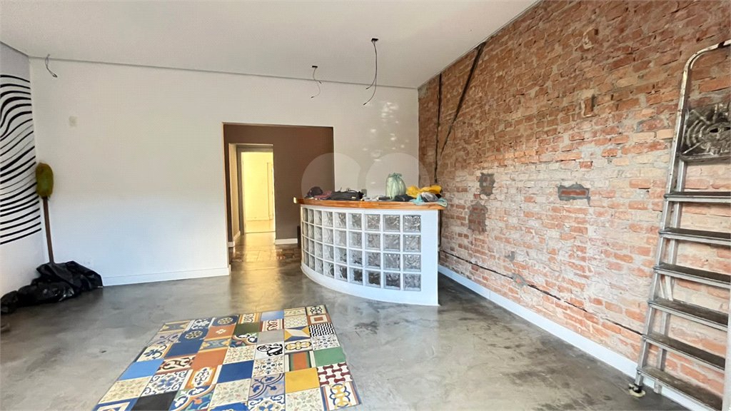 Sobrado à venda ou para alugar com 6 quartos, sendo 1 suíte, em Vila Mariana, São Paulo, SP