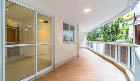 Apartamento à venda com 3 quartos, sendo 2 suítes,  em Lagoa, Rio de Janeiro, RJ
