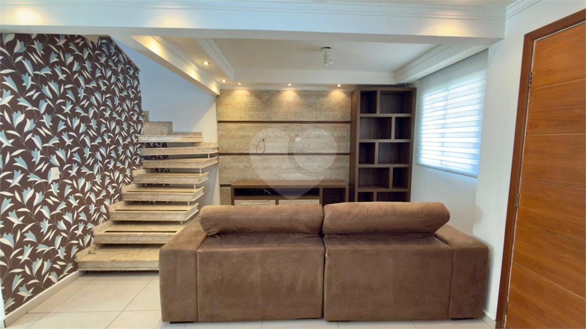 Casa à venda com 3 quartos, sendo 1 suíte, no condomínio Residencial Village Salermo, Sorocaba - SP